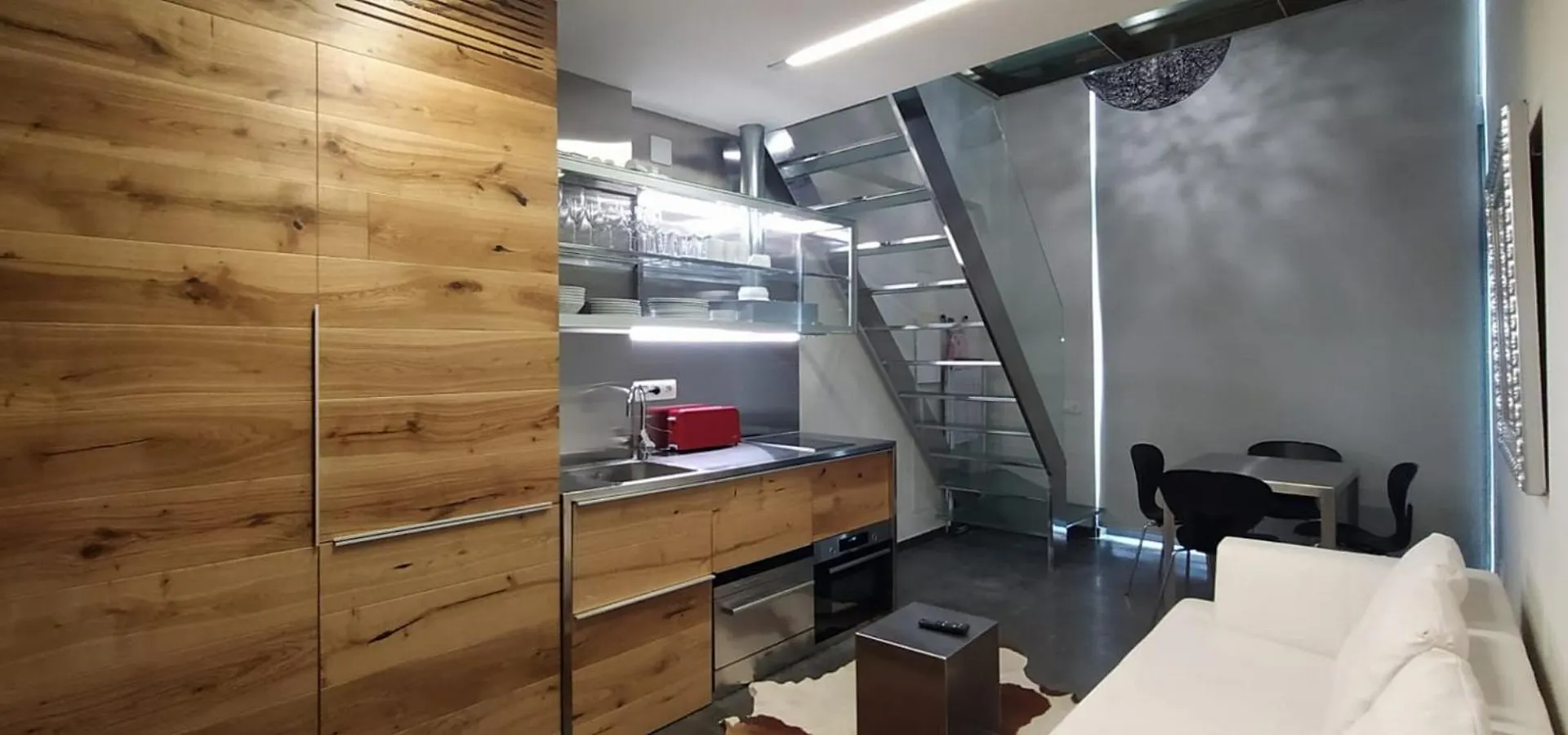 My Space Emirates - Fully Equipped Apartments Near The Beach With Shared Pool Barcelona