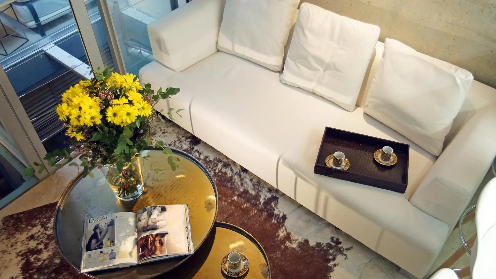 My Space Emirates - Fully Equipped Apartments Near The Beach With Shared Pool Barcelona 0*,