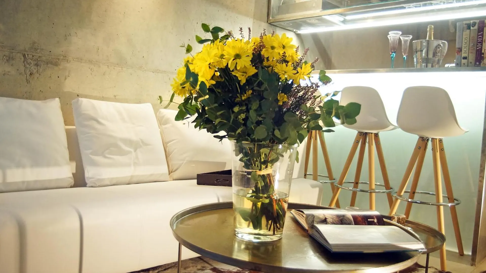 My Space Emirates - Fully Equipped Apartments Near The Beach With Shared Pool Barcelona Spain