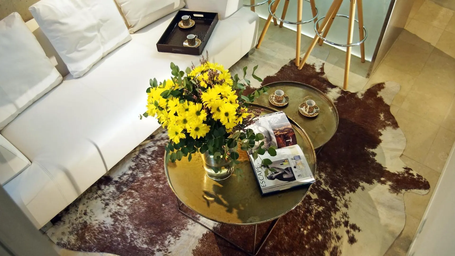 My Space Emirates - Fully Equipped Apartments Near The Beach With Shared Pool Barcelona 0*,